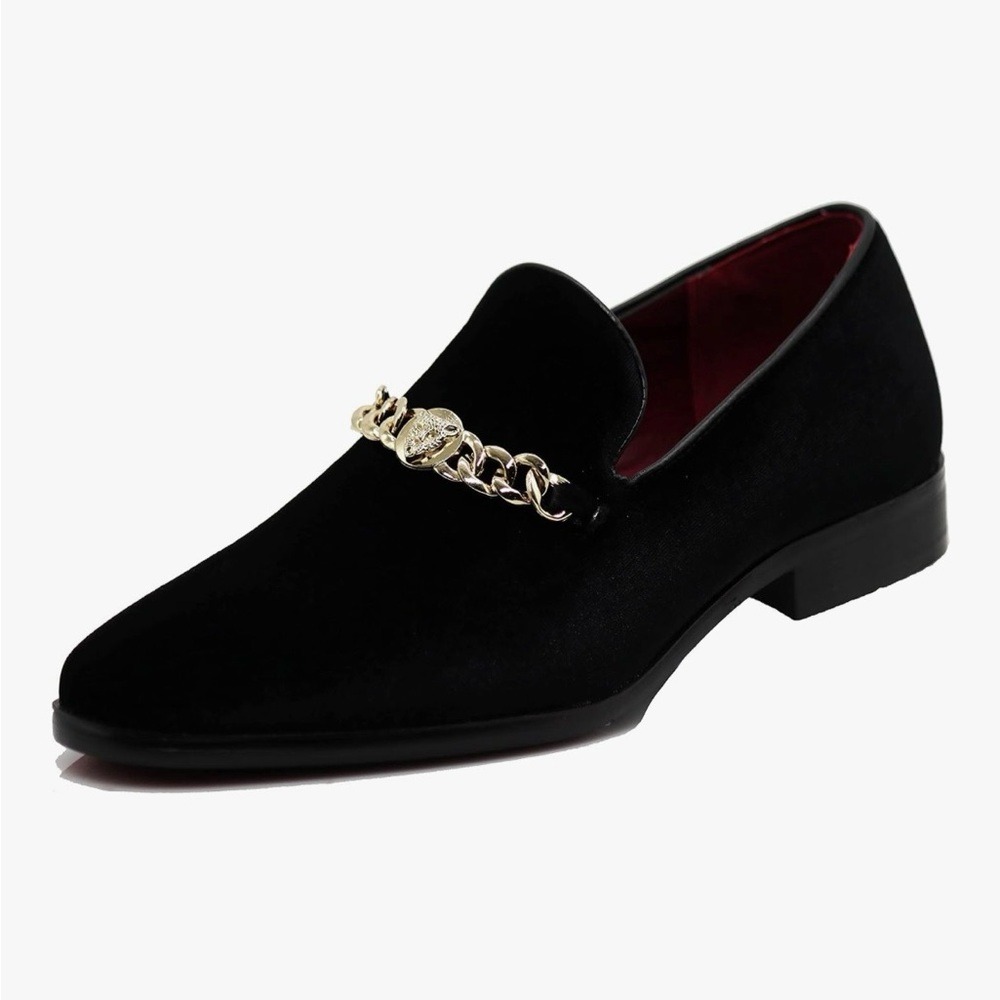 Elegant Black Loafers with Gold Chain